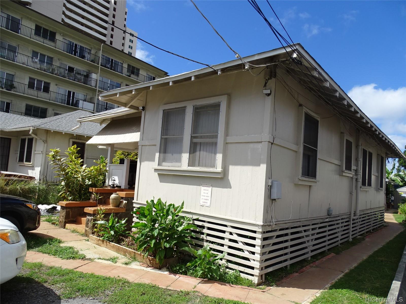 746 Makaleka Avenue, Honolulu, HI, 96816  